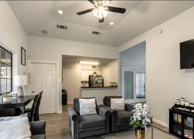 Property at Summer Grove - 7905 San Felipe Blvd, Austin, TX, 78729, 1-2 bed, 1 bath, [object Object]