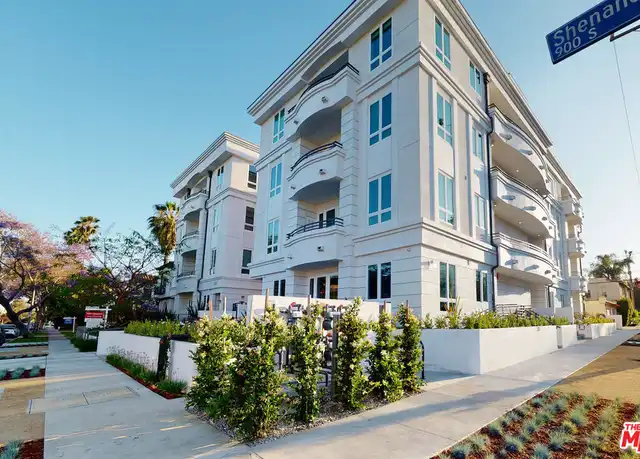 Property at 8700 Chalmers Dr #301, Los Angeles, CA, 90035, 2 beds, 2.5 baths, [object Object]