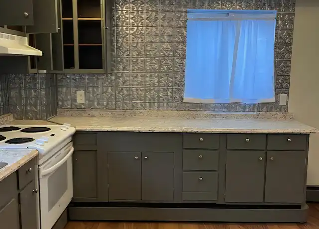 Property at 911 State St, Trinidad, CO, 81082, 2 beds, 1 bath, [object Object]