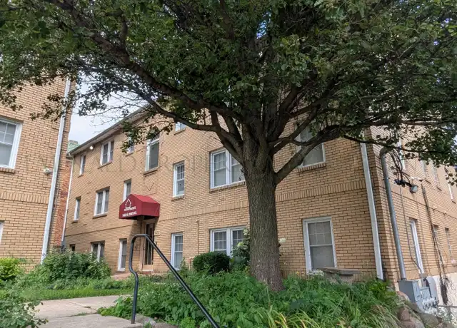 Property at 1422 E State St Unit 3, Rockford, IL, 61104, 1 bed, 1 bath, [object Object]