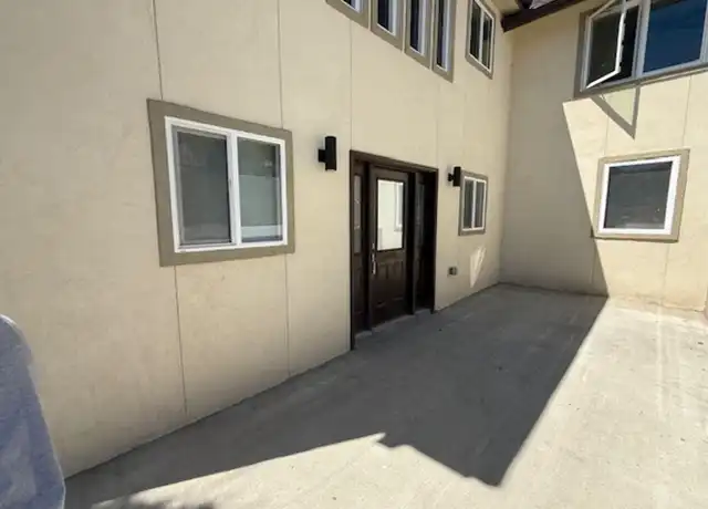 Property at 928 Park St, Trinidad, CO, 81082, 2 beds, 1.5 baths, [object Object]