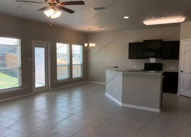 Property at 2324 Petersburg Ln, Temple, TX, 76504, 3 beds, 2 baths, [object Object]