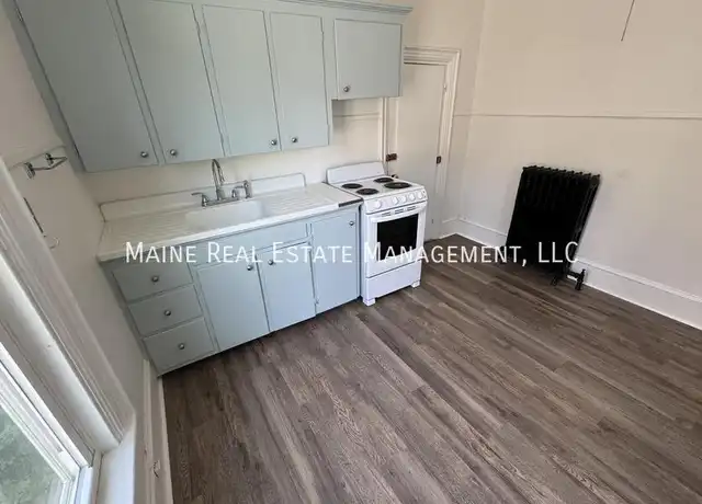 Property at 147 Essex St Unit 2, Bangor, ME, 04401, 1 bed, 1 bath, [object Object]