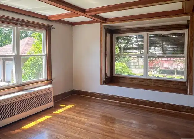 Property at 142 Lakeview Ave, Paterson, NJ, 07503, 3 beds, 1 bath, [object Object]