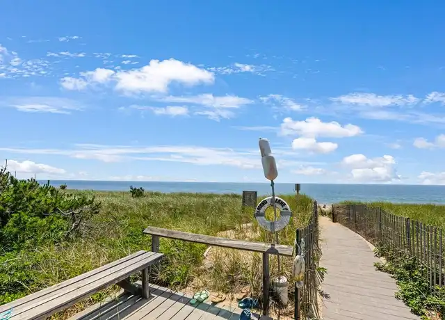 Property at 25 Mako Ln, Amagansett, NY, 11930, 4 beds, 2.5 baths, [object Object]