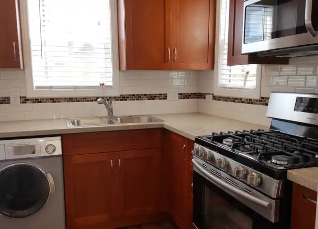 Property at 1276 1/2 N Ardmore Ave Unit 1276 1/2, Los Angeles, CA, 90029, 1 bed, 1 bath, [object Object]