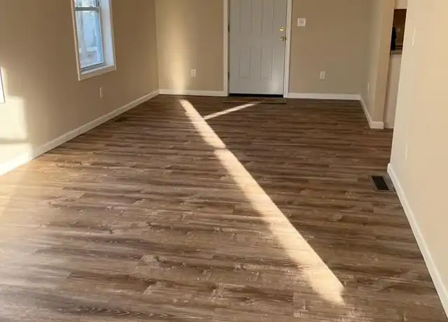 Property at 271 Eastern Ave Unit 273, Springfield, MA, 01109, 3 beds, 1.5 baths, [object Object]