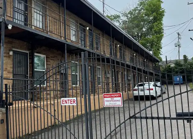 Property at 139 N Claybrook St, Memphis, TN, 38104, 1 bed, 1 bath, [object Object]