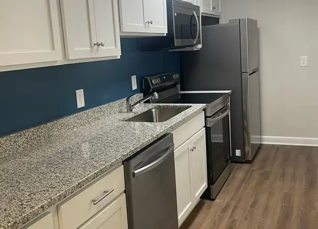 Property at 325 S Lake Dr Unit 31- The Murray, Lexington, SC, 29072, 3 beds, 1 bath, [object Object]