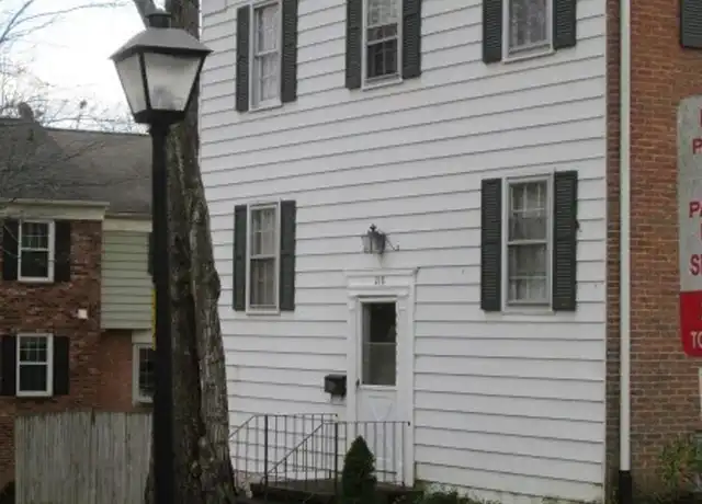 Property at 218 Huntington Ln, Blacksburg, VA, 24060, 3 beds, 2.5 baths, [object Object]