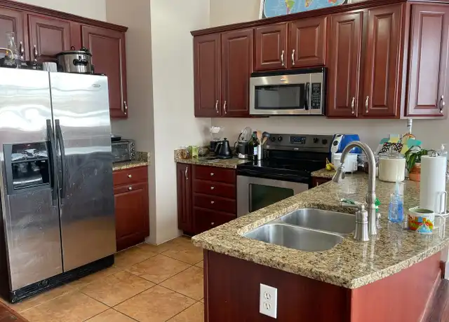 Property at 305 S Lincoln St, Bloomington, IN, 47401, 2 beds, 2 baths, [object Object]