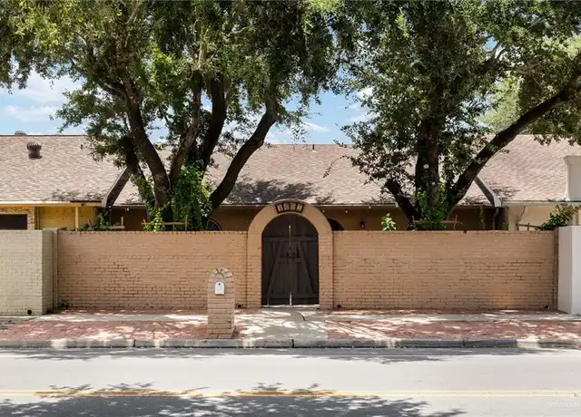 Property at 4605 N 6th St, McAllen, TX, 78504, 3 beds, 2 baths, [object Object]
