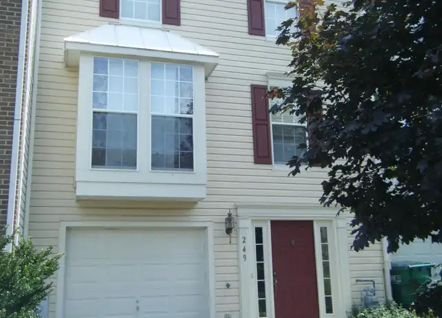 Property at 249 Sloan Ct Unit 249, Wilmington, DE, 19808, 3 beds, 2.5 baths, [object Object]