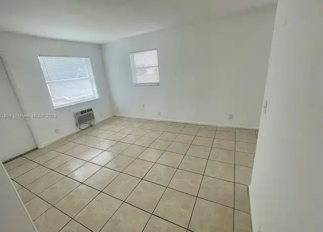 Property at 726 21st St #4, West Palm Beach, FL, 33407, 0 beds, 2.5 baths, [object Object]