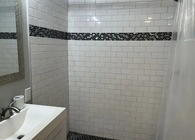 Property at 514 Maple St SE, Albuquerque, NM, 87106, 0 beds, 1 bath, [object Object]