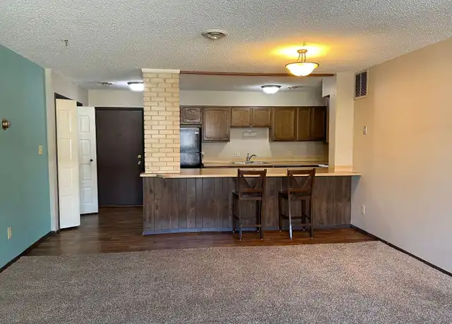 Property at 3504 11th Ave N, Grand Forks, ND, 58203, 2 beds, 1 bath, [object Object]