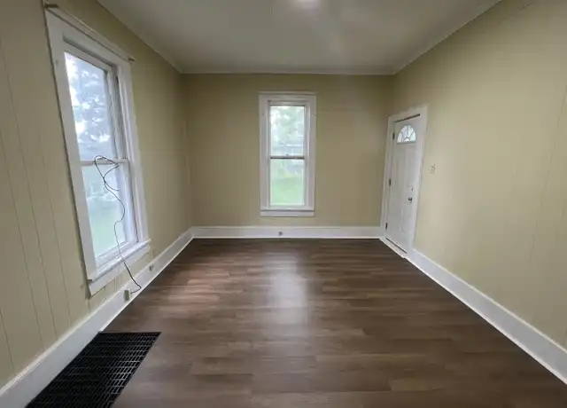Property at 714 Detroit St S Unit 2, Bellefontaine, OH, 43311, 2 beds, 1 bath, [object Object]