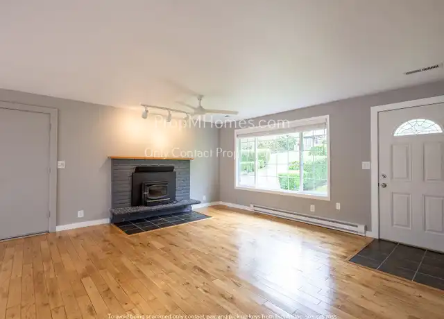 Property at 19682 View Dr, West Linn, OR, 97068, 3 beds, 1 bath, [object Object]