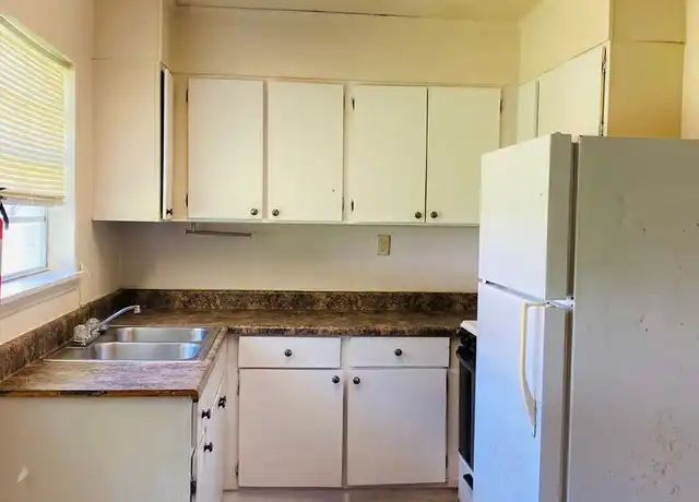 Property at 530 Cecil Ln Unit 112, Monroeville, AL, 36460, 2 beds, 1 bath, [object Object]