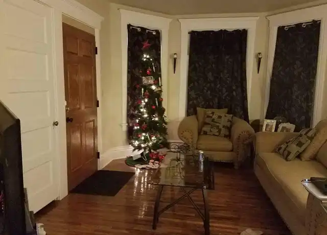 Property at 449 Iowa Ave #1, Aurora, IL, 60506, 1 bed, 1 bath, [object Object]