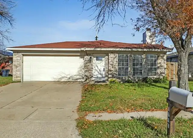 Property at 1112 Union Dr, Saginaw, TX, 76131, 3 beds, 2 baths, [object Object]