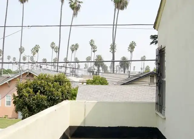 Property at 2069 W 52nd St Unit 2067, Los Angeles, CA, 90062, 1 bed, 1 bath, [object Object]
