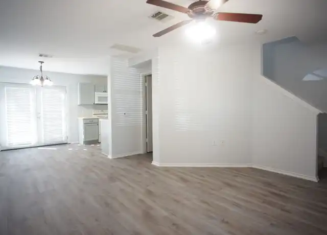 Property at 7117 Walkup Ln, Austin, TX, 78747, 3 beds, 1.5 baths, [object Object]