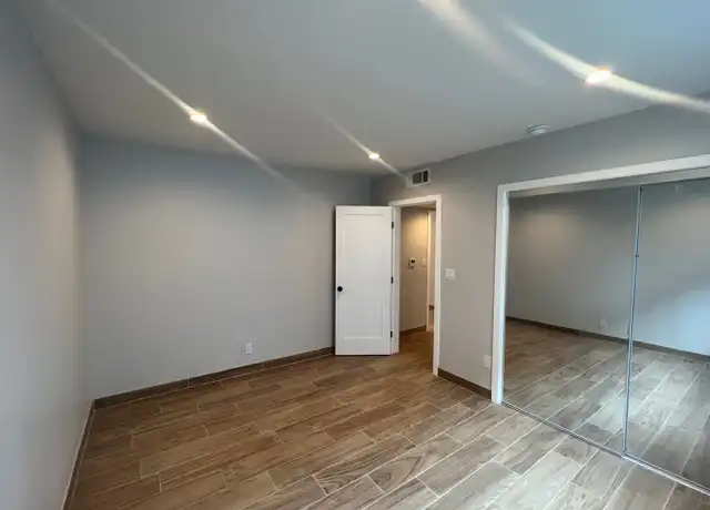 Property at 13425 Vanowen St Unit 1, Van Nuys, CA, 91405, 1 bed, 1 bath, [object Object]