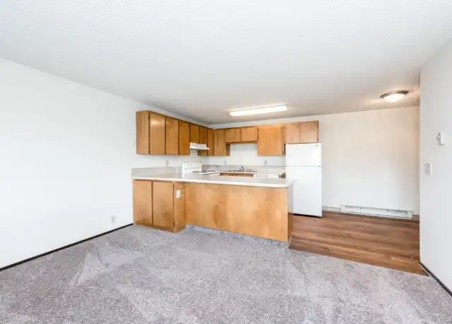 Property at 5500 NE 34th St Unit 7, Vancouver, WA, 98661, 1 bed, 1 bath, [object Object]