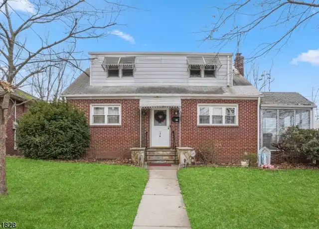 Property at 176 Weaver Ave, Bloomfield, NJ, 07003, 2 beds, 1 bath, [object Object]