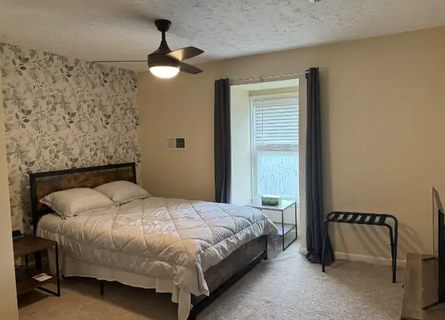 Property at 409 Herr St, Harrisburg, PA, 17102, 1 bed, 1 bath, [object Object]