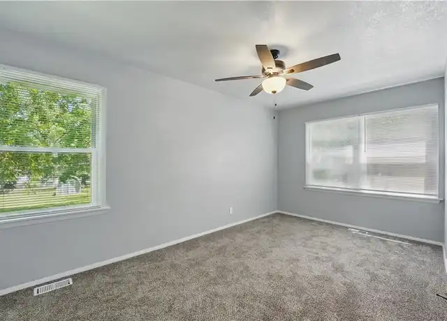 Property at 1111 N Indian Ln, Independence, MO, 64056, 2 beds, 1 bath, [object Object]