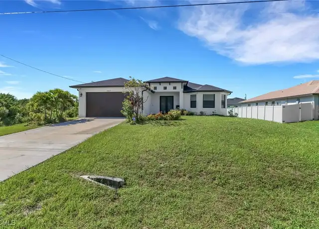 Property at 3807 27th St SW, Lehigh Acres, FL, 33976, 4 beds, 2 baths, [object Object]