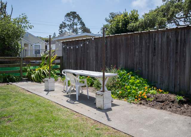 Photo of 605 2nd St, Pacific Grove, CA 93950