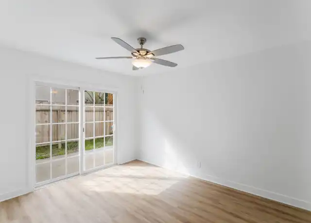 Property at 330 W I St Unit 1, Encinitas, CA, 92024, 2 beds, 1 bath, [object Object]