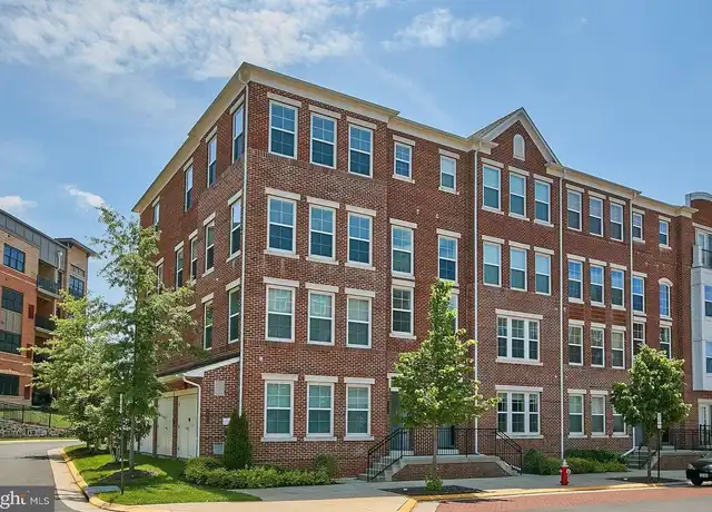 Property at 3073 Rittenhouse Cir Unit 1, Fairfax, VA, 22031, 3 beds, 3 baths, [object Object]