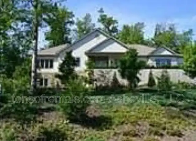 Property at 29 Turkey Roost Ct, Hendersonville, NC, 28739, 4 beds, 3.5 baths, [object Object]