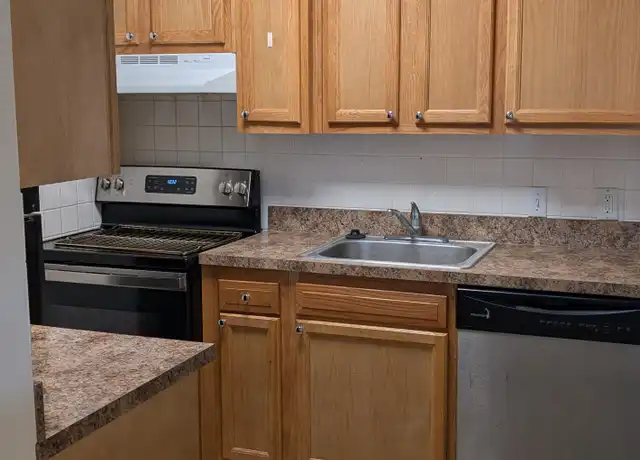 Property at 6605 Katahdin Dr Unit 18, Youngstown, OH, 44514, 2 beds, 1 bath, [object Object]