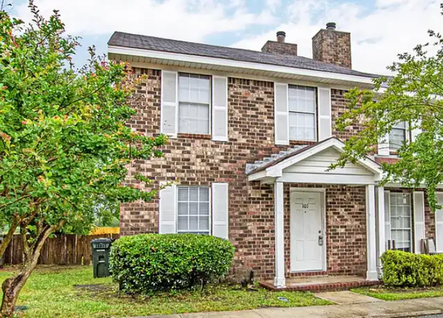 Property at 101 Sandlewood Dr, Summerville, SC, 29483, 3 beds, 1.5 baths, [object Object]