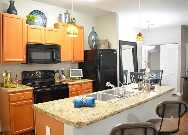 Property at Villas At Crystal Lake - 3735 Round Hill Rd, Swansea, IL, 62226, 1-2 bed, 1-2 bath, [object Object]