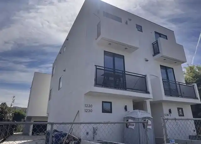 Property at 1228 S Berendo St, Los Angeles, CA, 90006, 3 beds, 2 baths, [object Object]