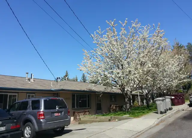 Property at 1300 NE Williams St Unit 3, Pullman, WA, 99163, 2 beds, 1 bath, [object Object]