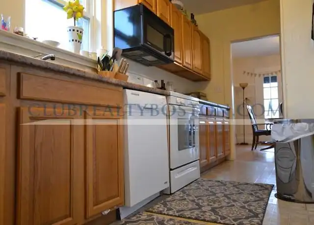Property at 209 Chestnut Hill Ave, Brighton, MA, 02135, 4 beds, 2 baths, [object Object]