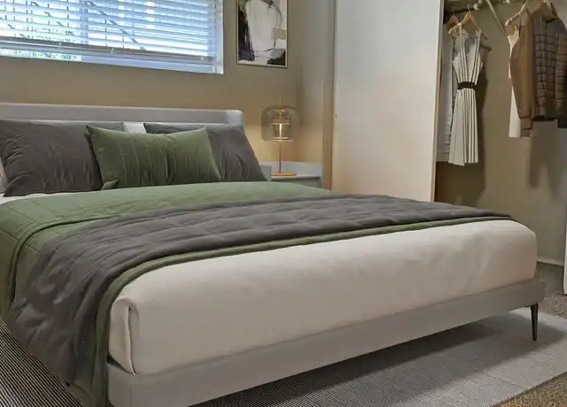 Property at 10226 SE 6th St Unit 4, Bellevue, WA, 98004, 2 beds, 1 bath, [object Object]