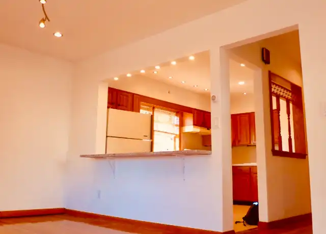 Property at 71 Grand Ave, Staten Island, NY, 10301, 2 beds, 1 bath, [object Object]