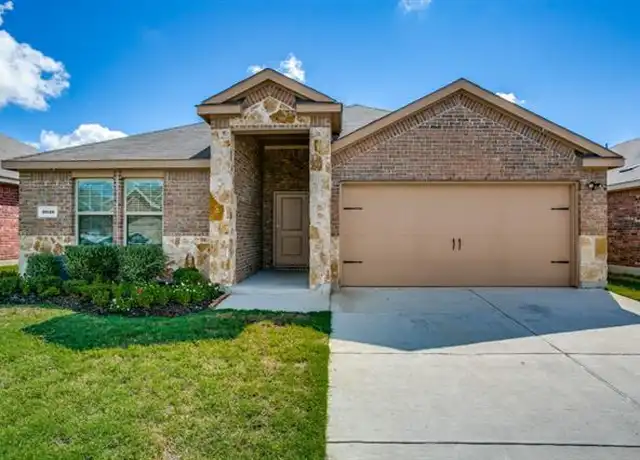 Property at 3616 Jackson Holw, Denton, TX, 76207, 4 beds, 2 baths, [object Object]