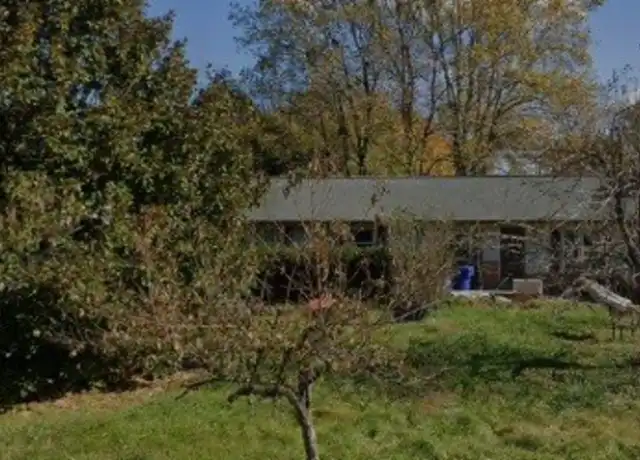 Property at 10 Honeybee Ave, Round Hill, VA, 20141, 5 beds, 3 baths, [object Object]