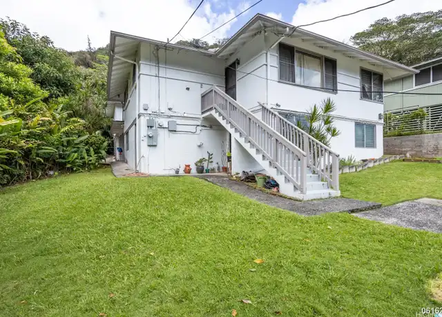 Property at 1583 Kalaepaa Dr Unit C (Upstairs), Honolulu, HI, 96819, 2 beds, 1 bath, [object Object]
