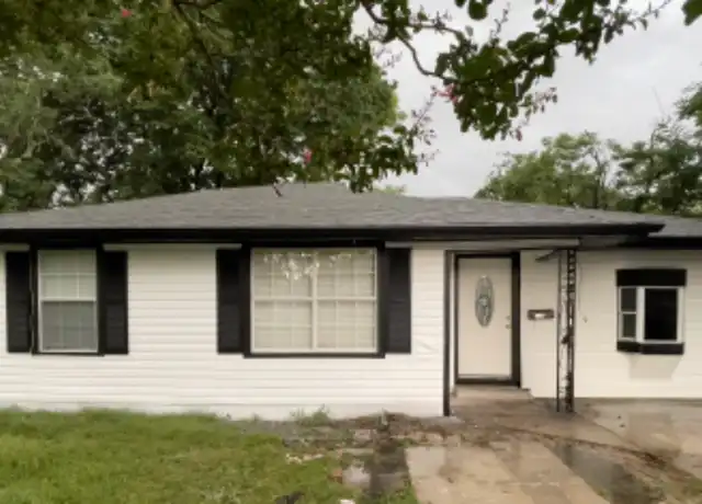 Property at 1227 Cleveland St, Greenville, TX, 75401, 3 beds, 1 bath, [object Object]