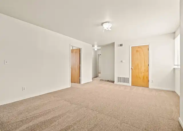 Property at 2736 Nicol Ave Unit 4, Oakland, CA, 94602, 3 beds, 1 bath, [object Object]